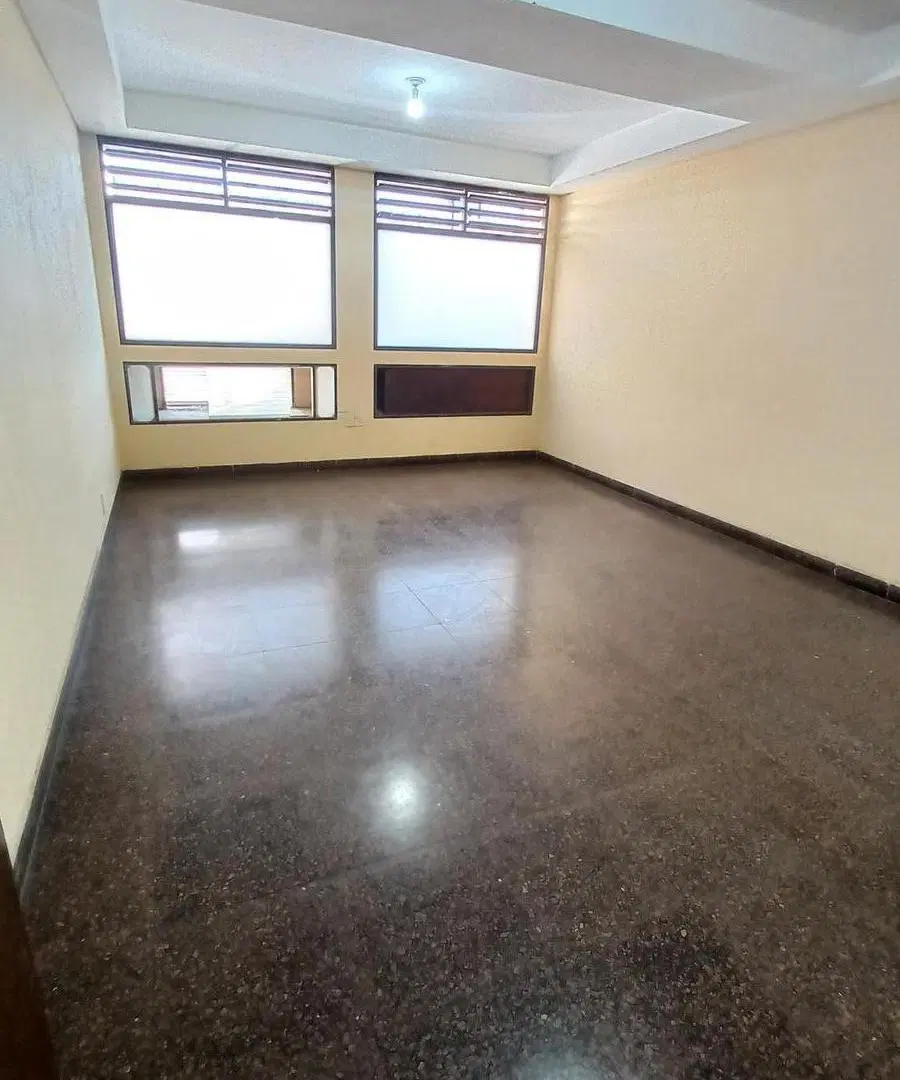 OFICINA APTA PROFESIONALES 25 M2 ZONA CENTRO 3