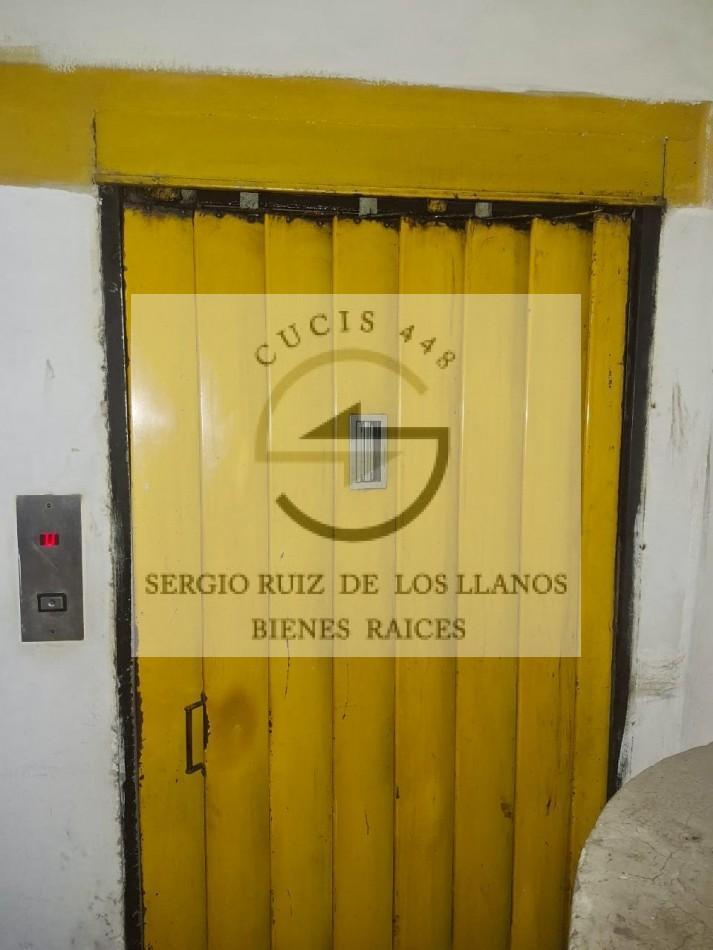 Foto de Cochera en venta en edificio Cervera. Con ascensor. A una cuadra de, imagen 1