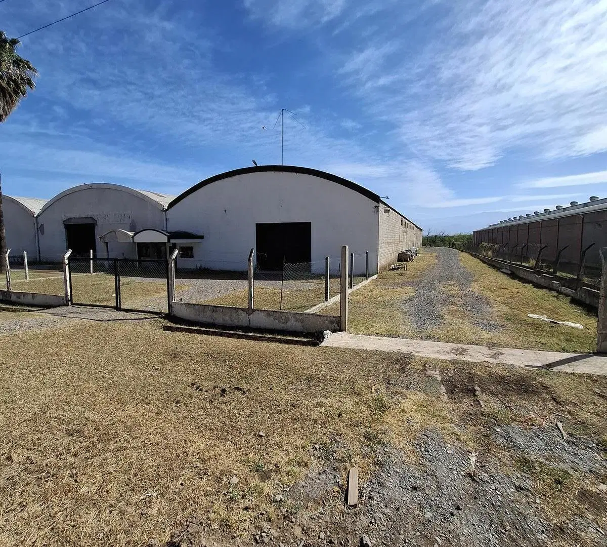 Terreno de 1hectarea en venta. Espejo de agua 2