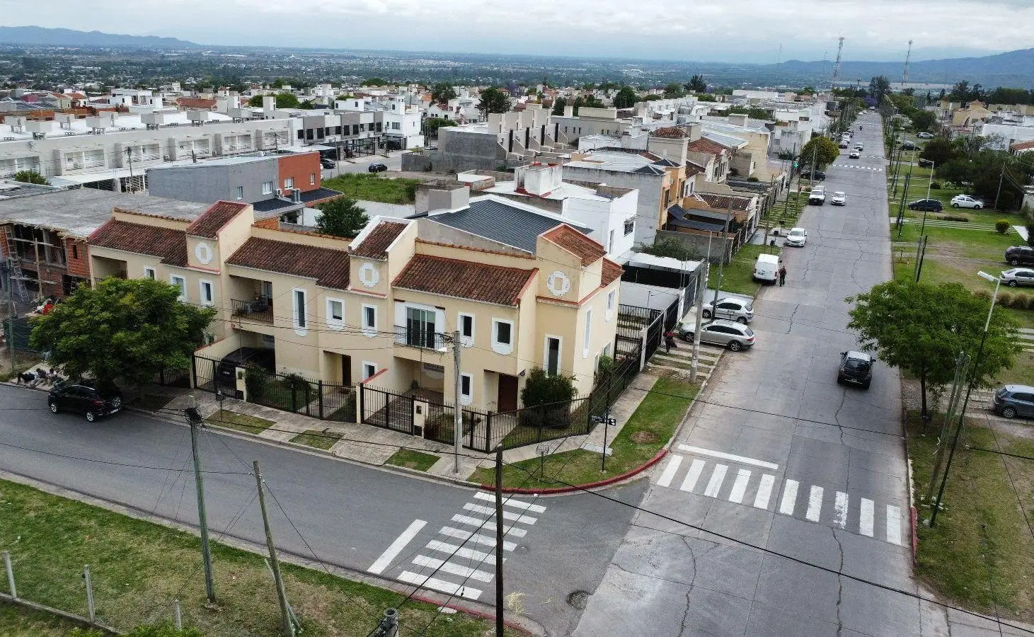 VENTA duplex dos dormitorios Grand Bourg Salta 3