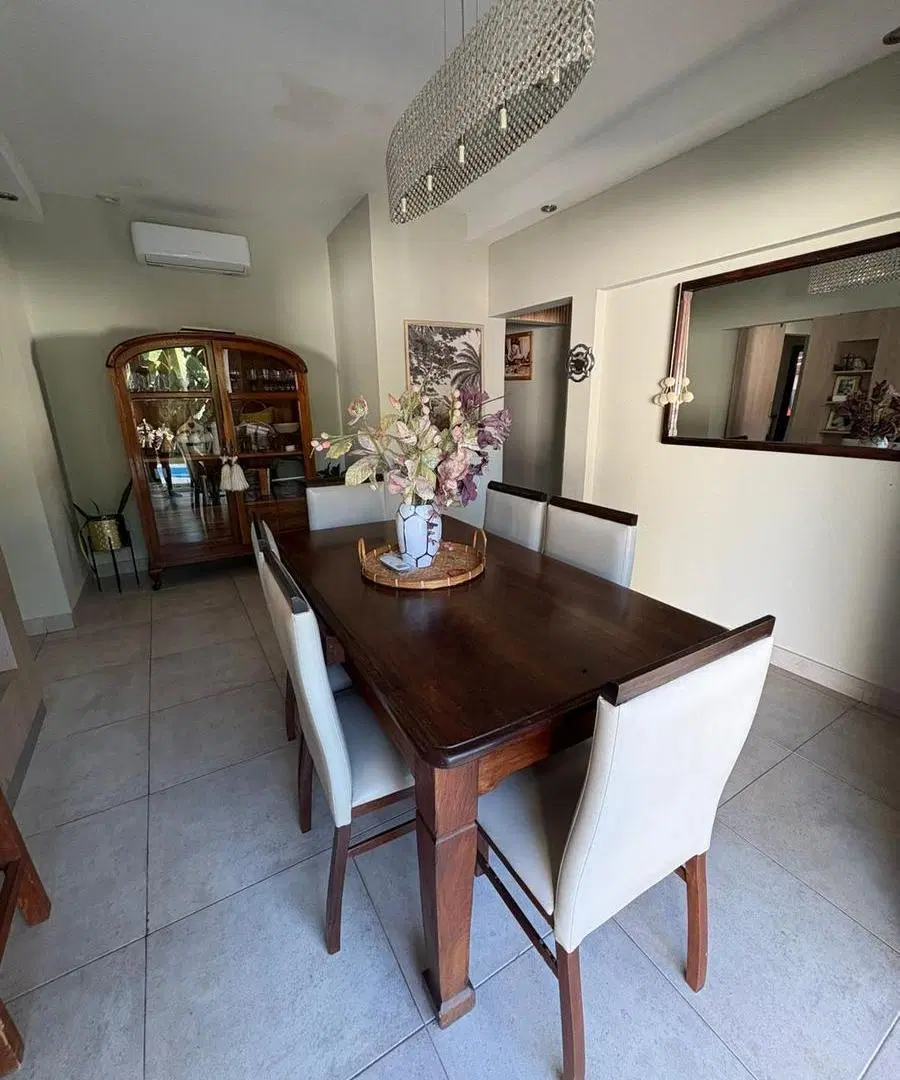Casa 2 dormitorios y pileta en venta villa san lorenzo 3