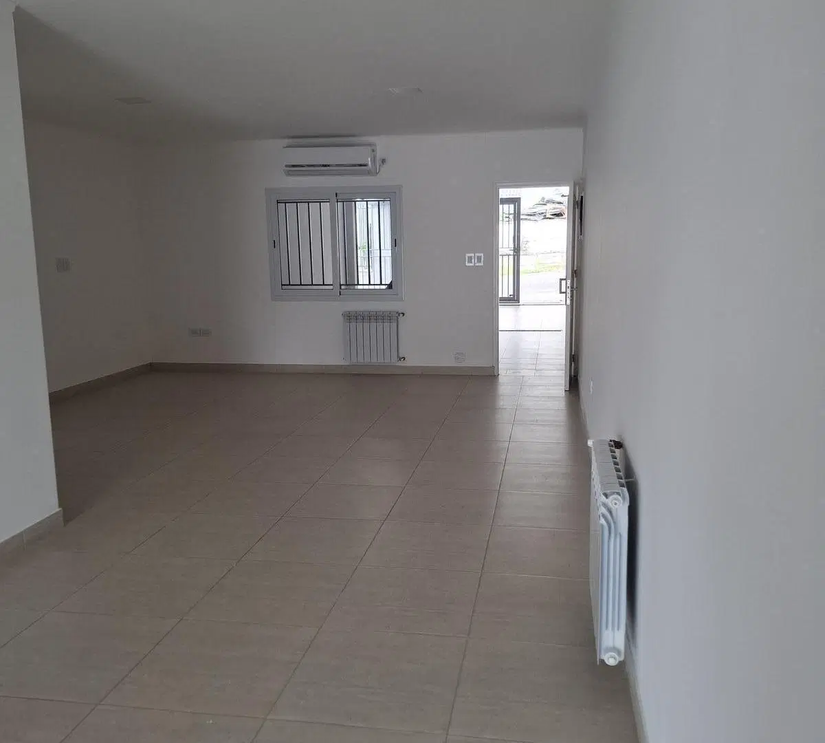 Casa en venta 3 dormitorios con pileta en Bº Tres Cerritos 5