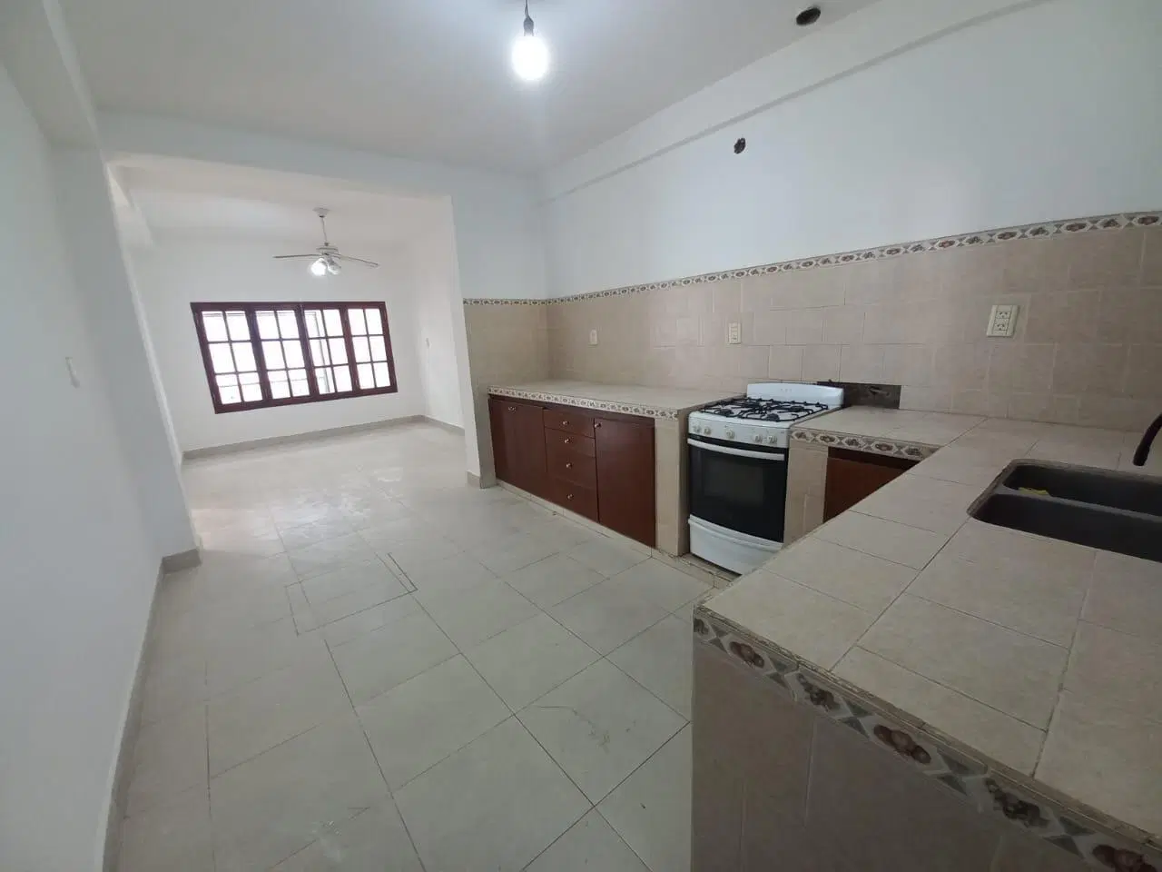 ALQUILER CASA 3 DORMITORIOS EN B° TRES CERRITOS - LOS GUAYACANES AL 100 4