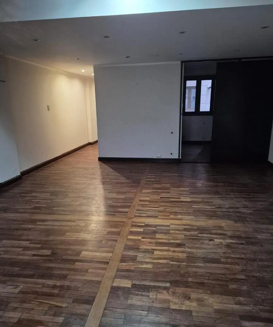 Alquiler de Oficina con Balcón y Recepción en Salta Capital | 3er Piso Céntrico 4