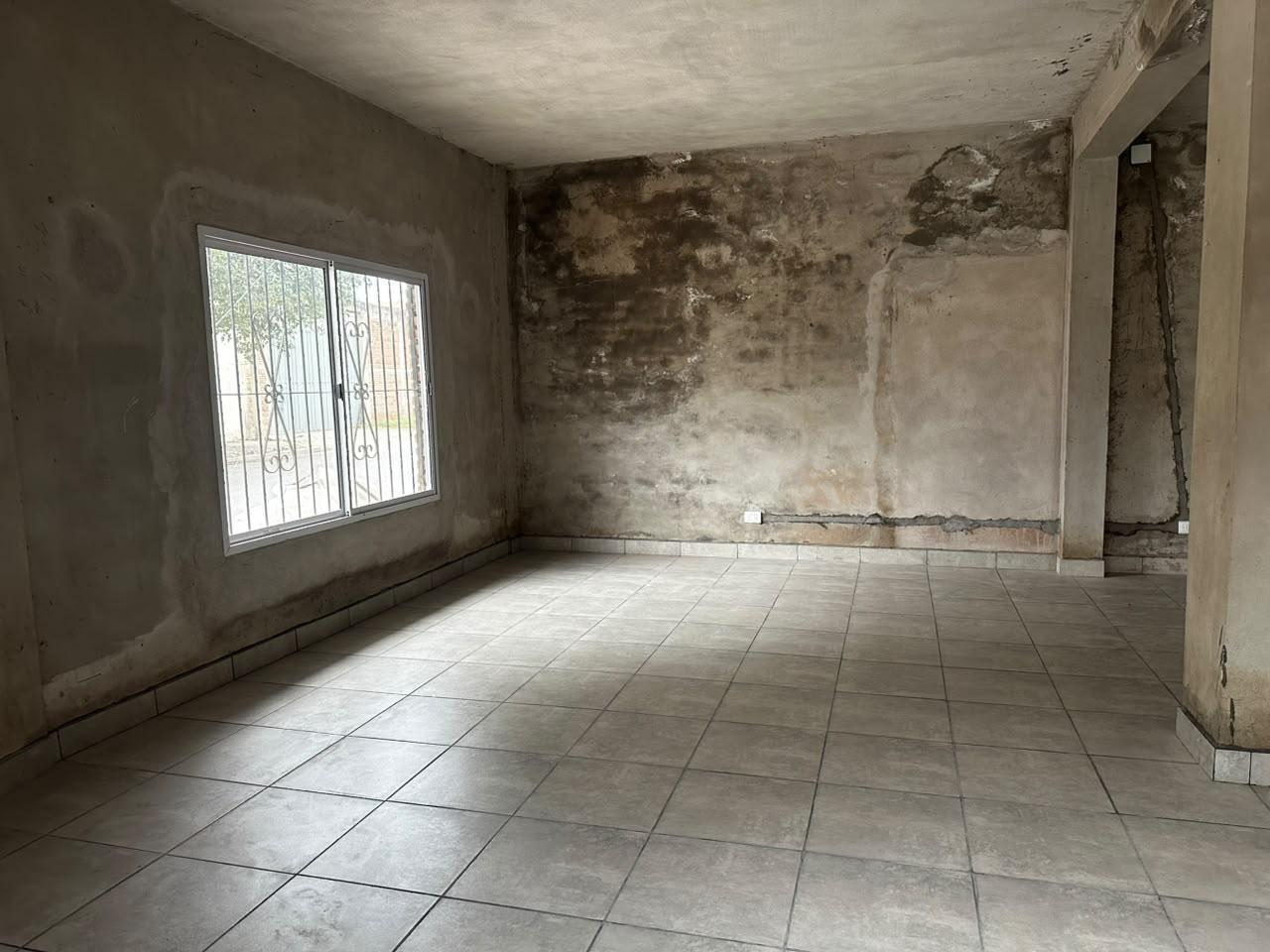 Foto de Local en Alquiler en Zona Tavella, imagen 1