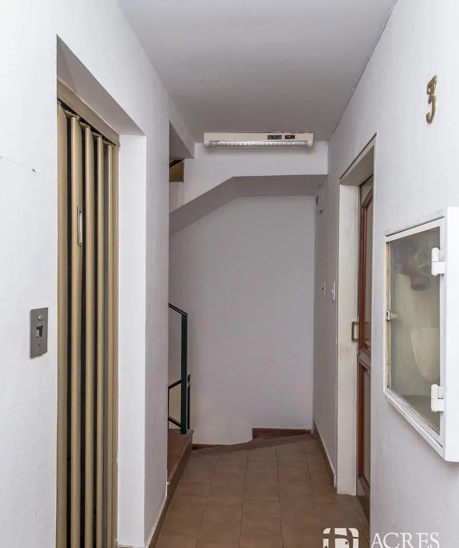 Venta de Departamento de 4 Dormitorios sobre Dean Funes al 300, Salta Capital 1