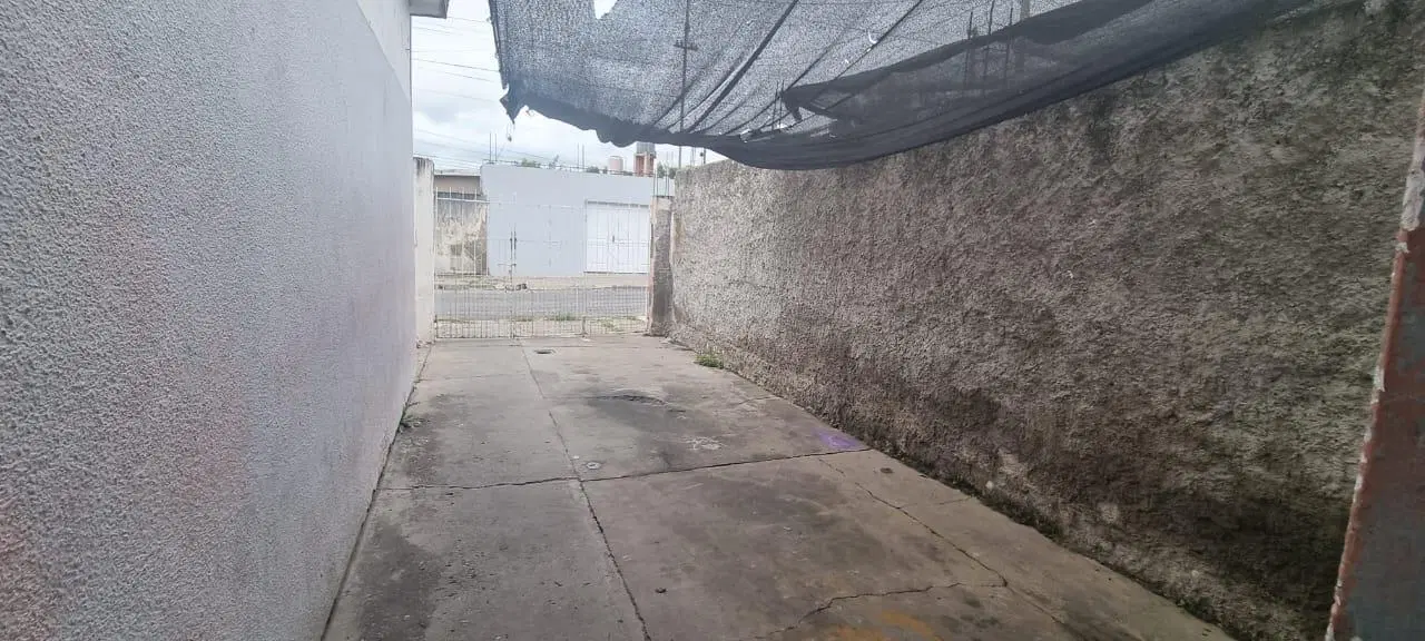 Casa en Venta de 4 Dormitorios en B° Santa Lucía, Salta Capital 3