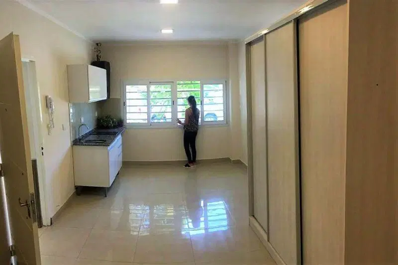 Venta de Casa de 10 Departamentos sobre Coronel Sánchez 700, Ciudad del Milagro, Salta Capital 2