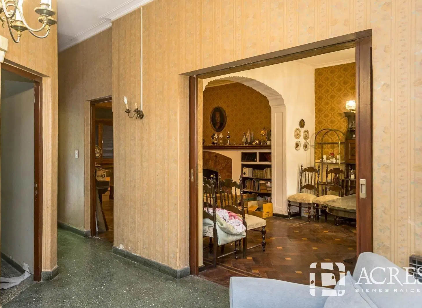 Venta de Casa de 4 Dormitorios sobre Balcarce al 800, Salta Capital 2