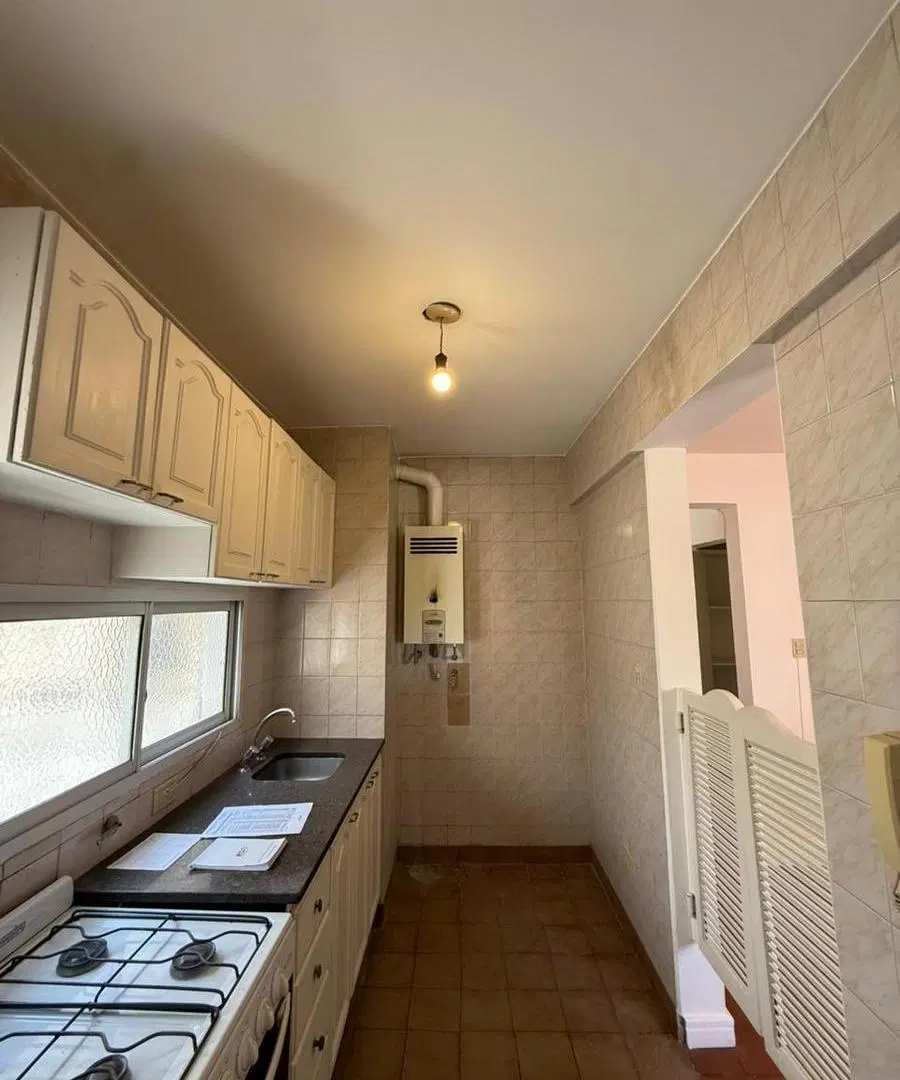 Venta de Departamento de 3 Dormitorios en calle 20 de Febrero al 700, Salta Capital 2
