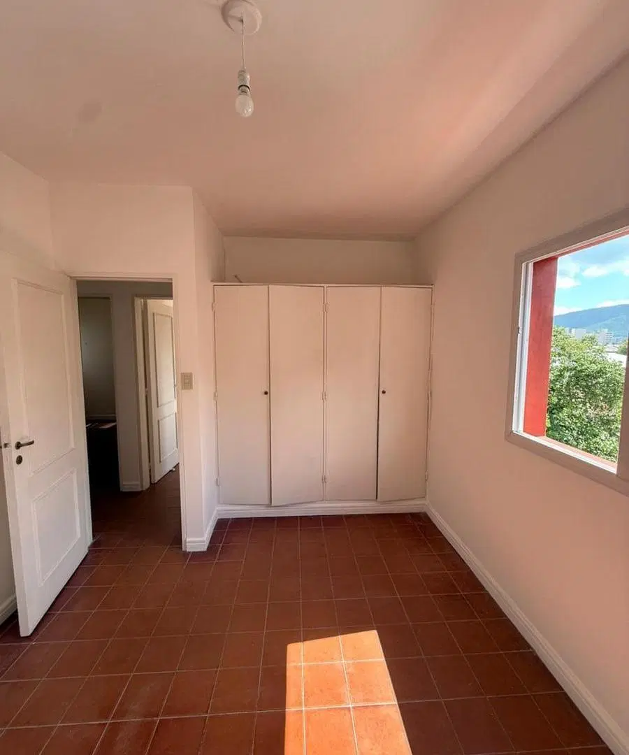 Venta de Departamento de 3 Dormitorios en calle 20 de Febrero al 700, Salta Capital 3