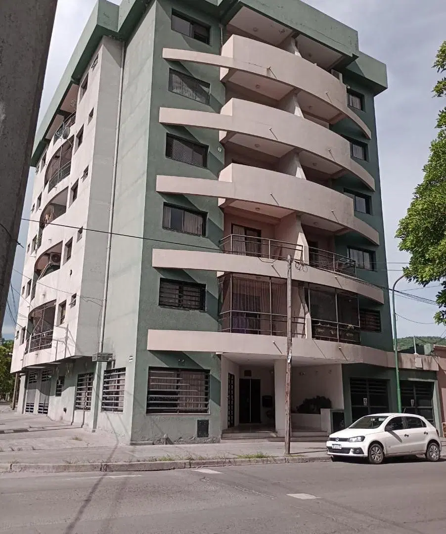 Alquiler de Departamento de 1 Dormitorio en Arenales al 300, Salta Capital 2