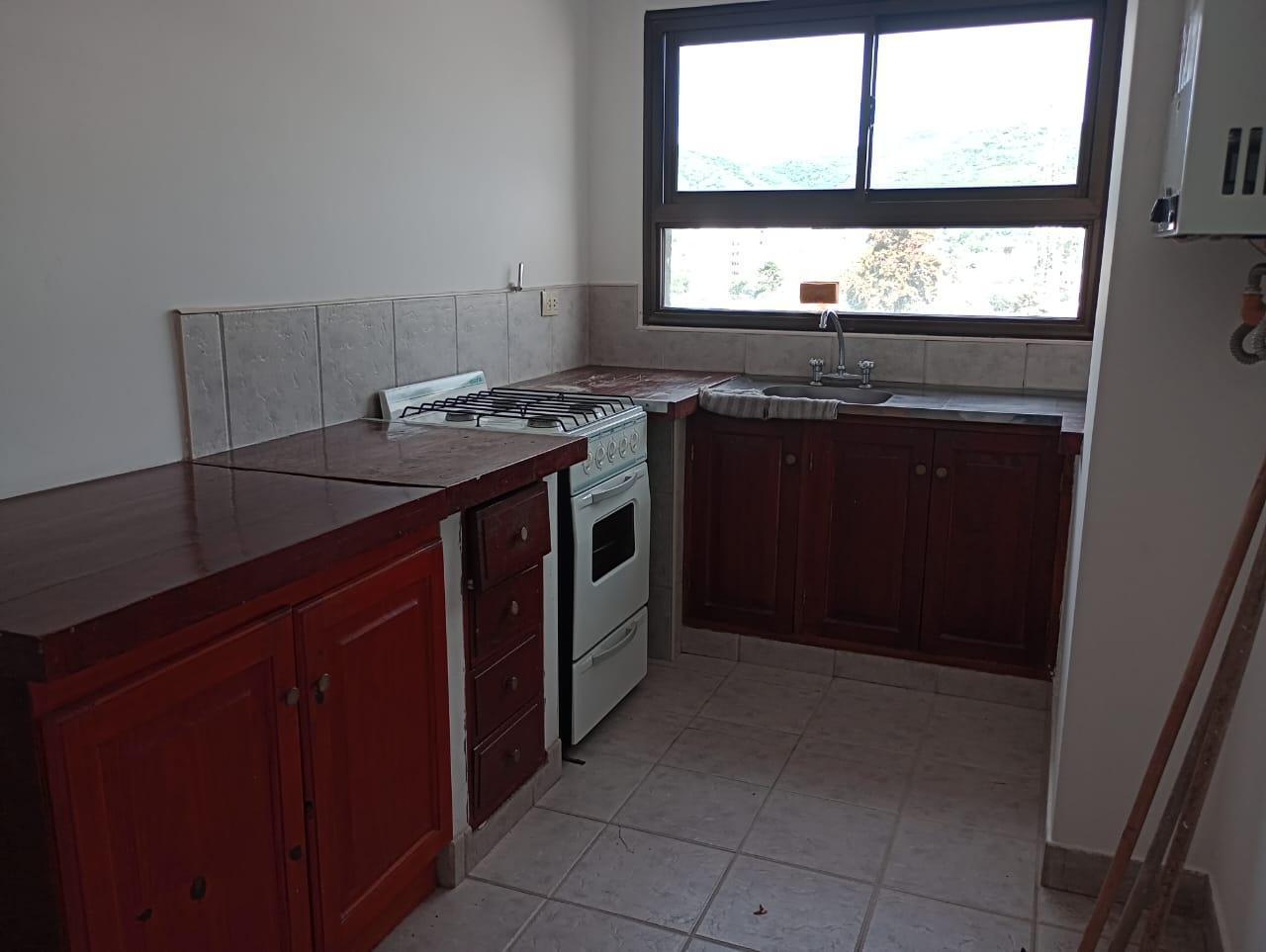 Alquiler de Departamento de 1 Dormitorio en Arenales al 300, Salta Capital