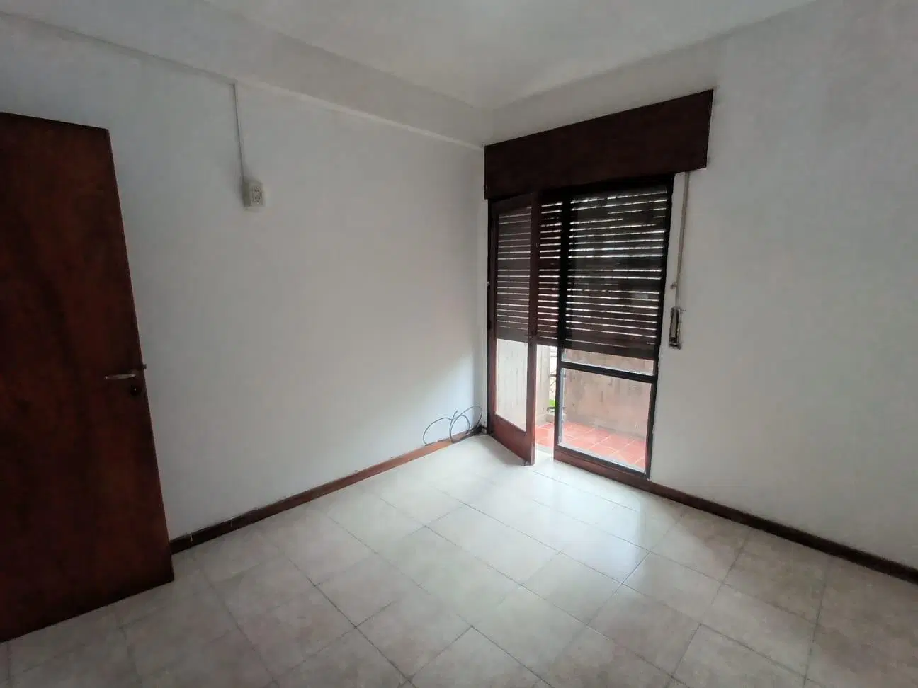 DEPARTAMENTO EN VENTA * BARRIO CASINO * 32 4