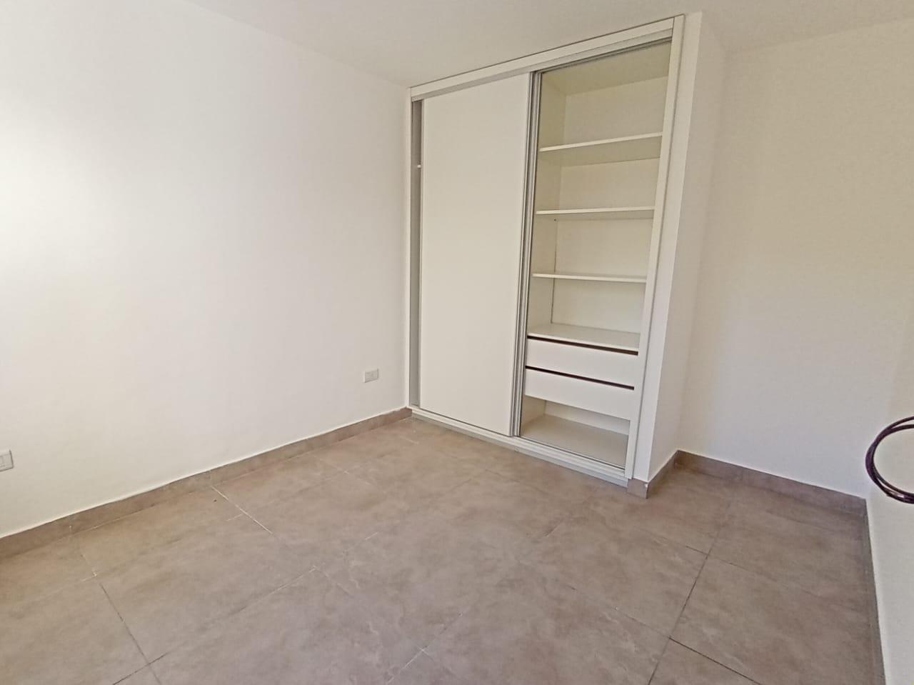 Foto de Alquiler de Departamento de 1 Dormitorio en Complejo La Escondida, imagen 2