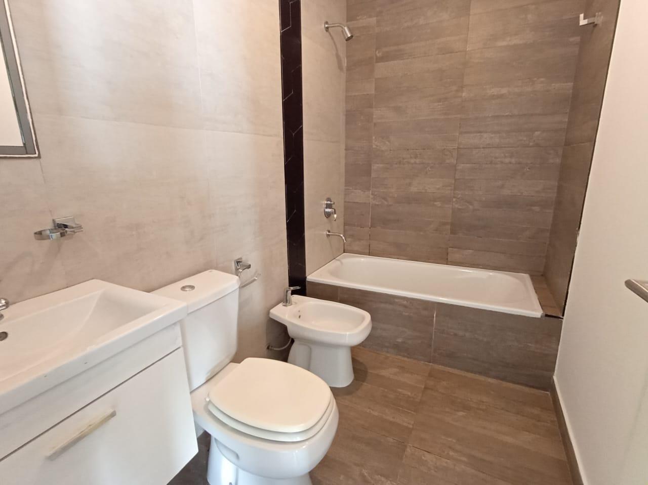 Foto de Alquiler de Departamento de 1 Dormitorio en Complejo La Escondida, imagen 2