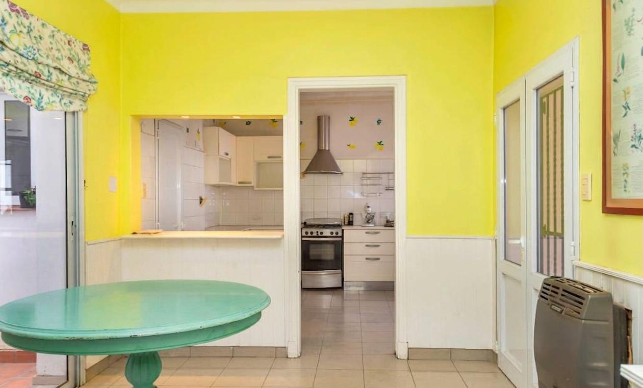 Foto de Casa en Venta de 6 Dormitorios en Rivadavia al 200, Salta Capital, imagen 2