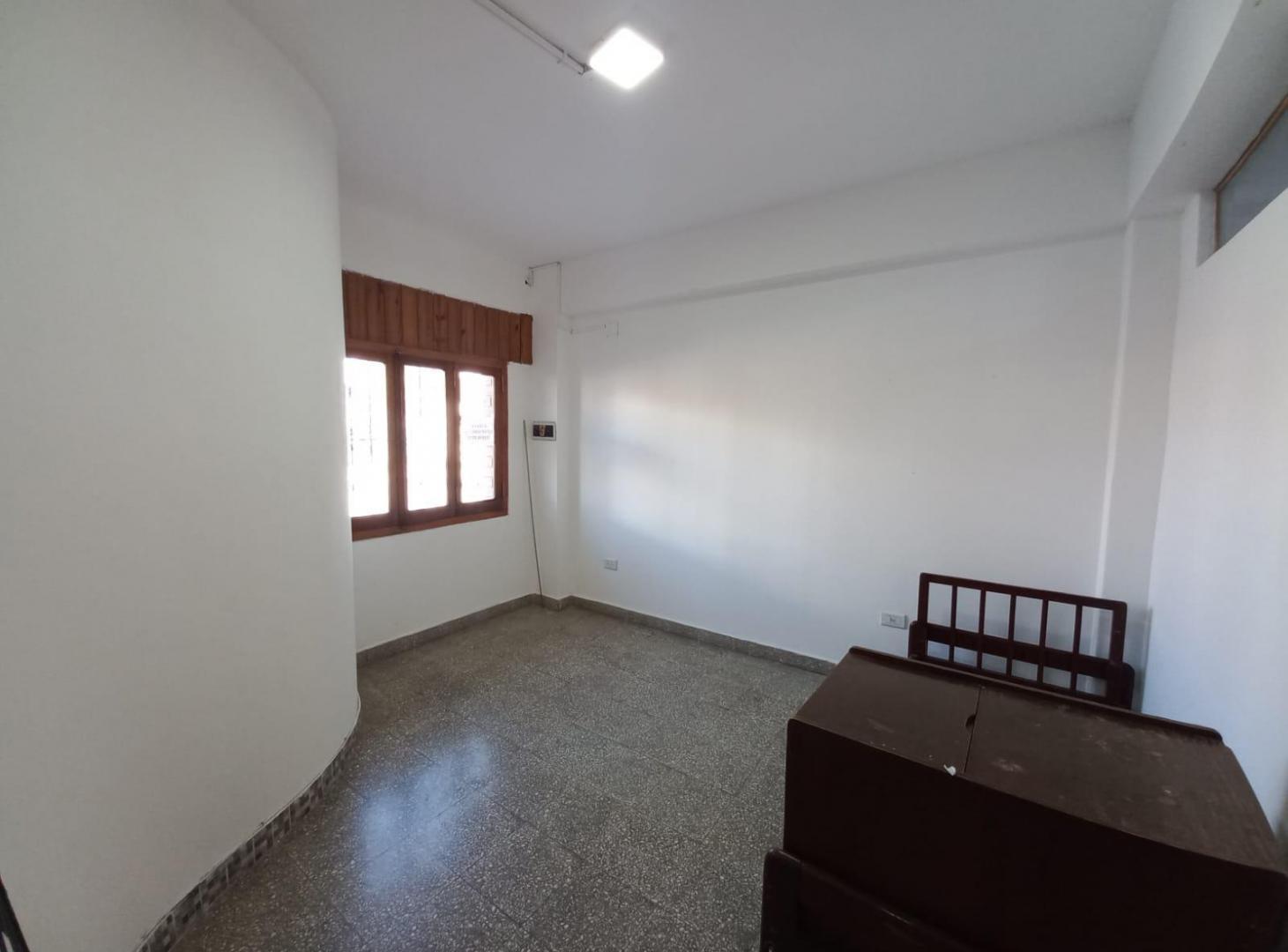 Foto de IDEAL CONSULTORIOS 3 AMBIENTES B° B. ARAOZ, imagen 4