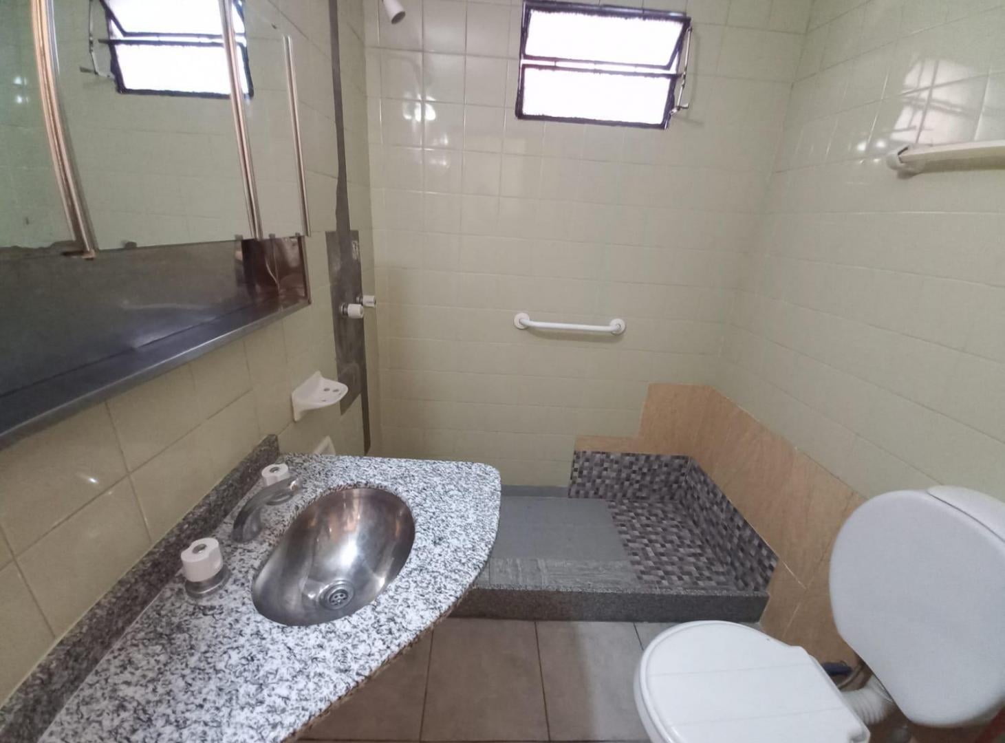 Foto de IDEAL CONSULTORIOS 3 AMBIENTES B° B. ARAOZ, imagen 3
