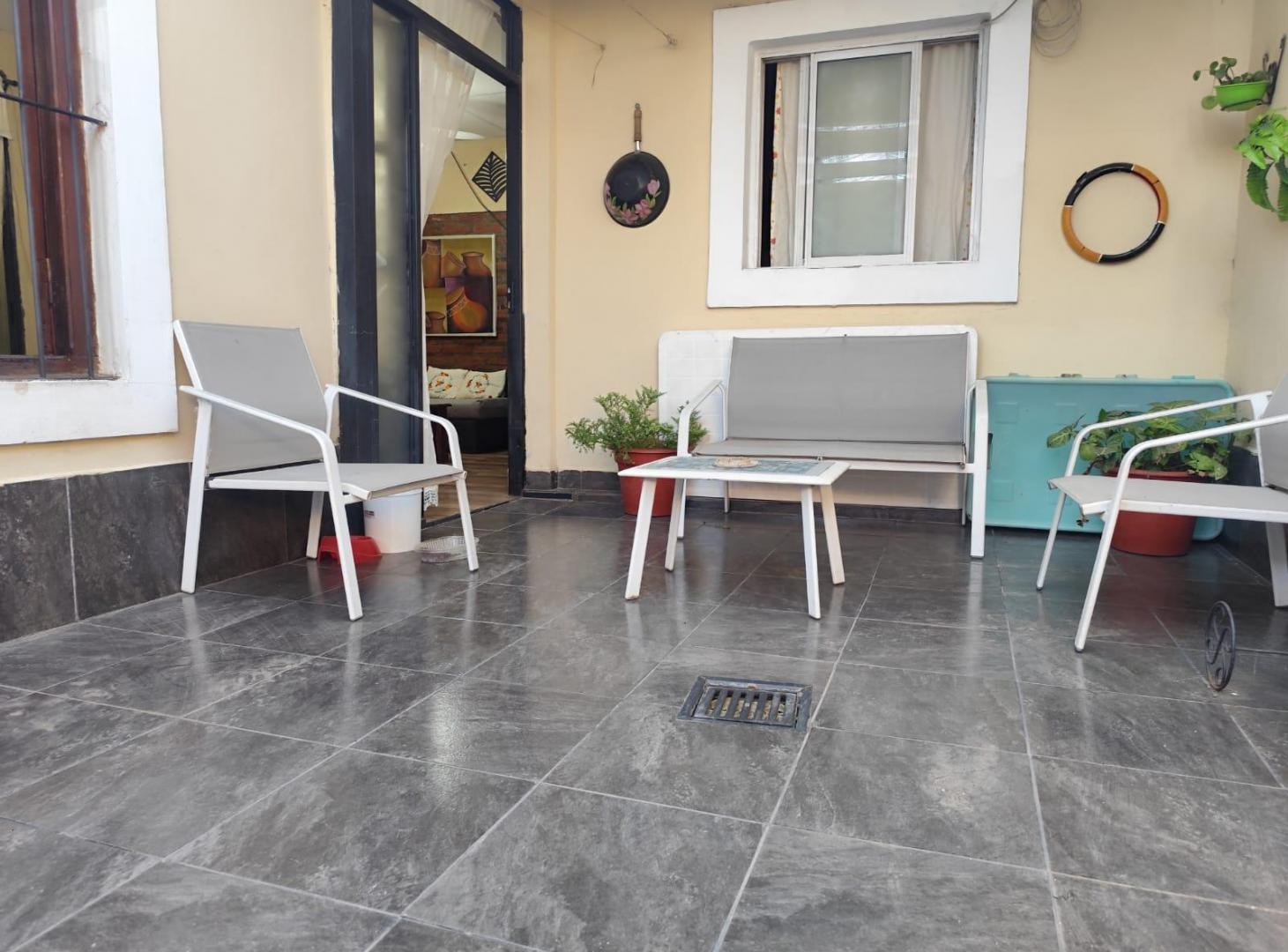 Foto de Casa en venta con local comercial. Zona sur., imagen 1