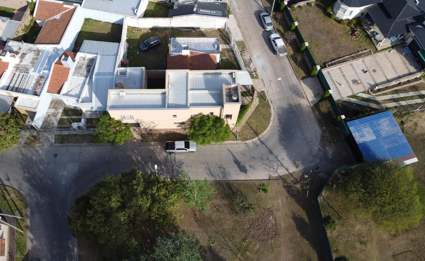 Foto de casa en venta +3 dormitorios + escritorio B° Catolica, imagen 2