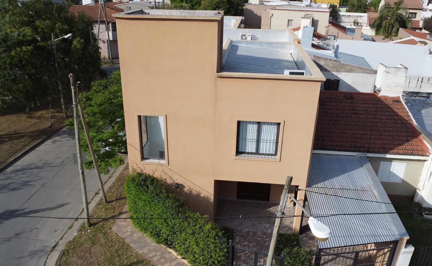 Foto de casa en venta +3 dormitorios + escritorio B° Catolica, imagen 1
