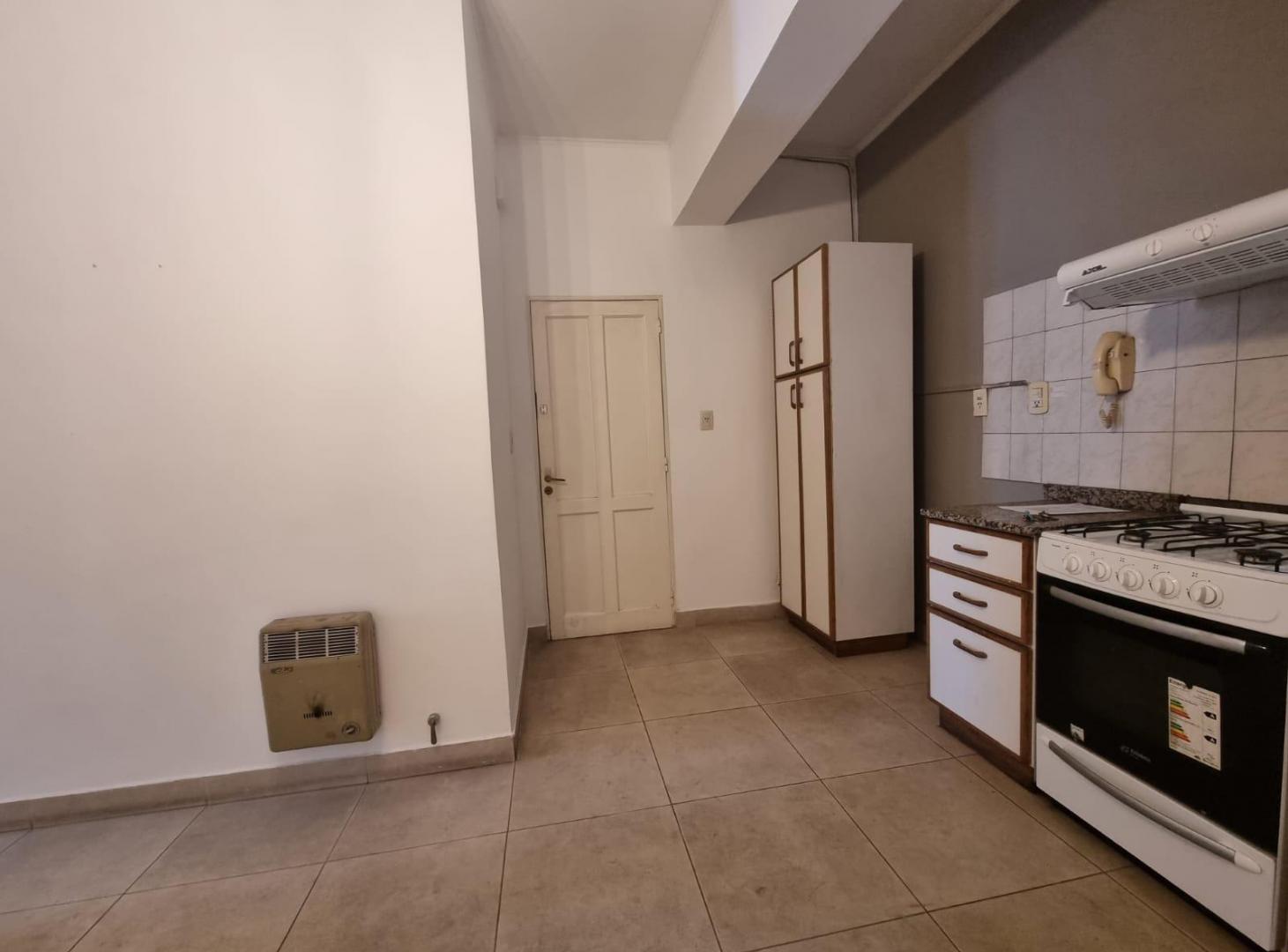 Foto de DEPARTAMENTO 1 DORMITORIO VENTA ZONA CENTRO, imagen 4