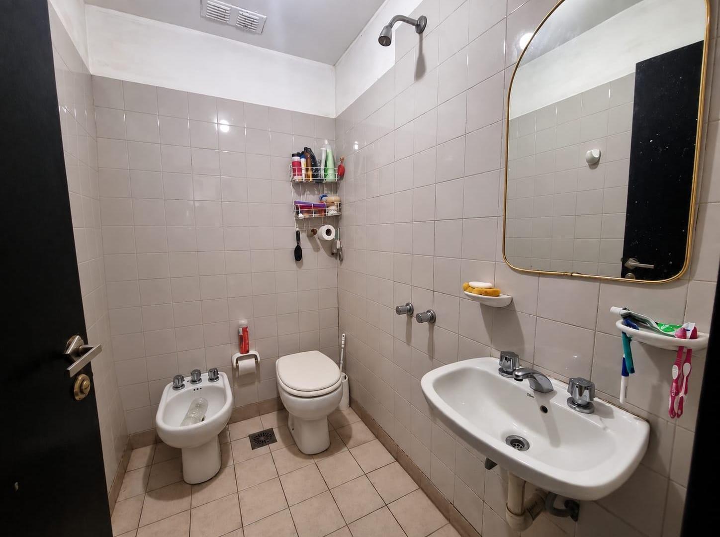 Foto de PH EN VENTA-ZONA MACROCENTRO-CALLE GORRITI 28, imagen 2