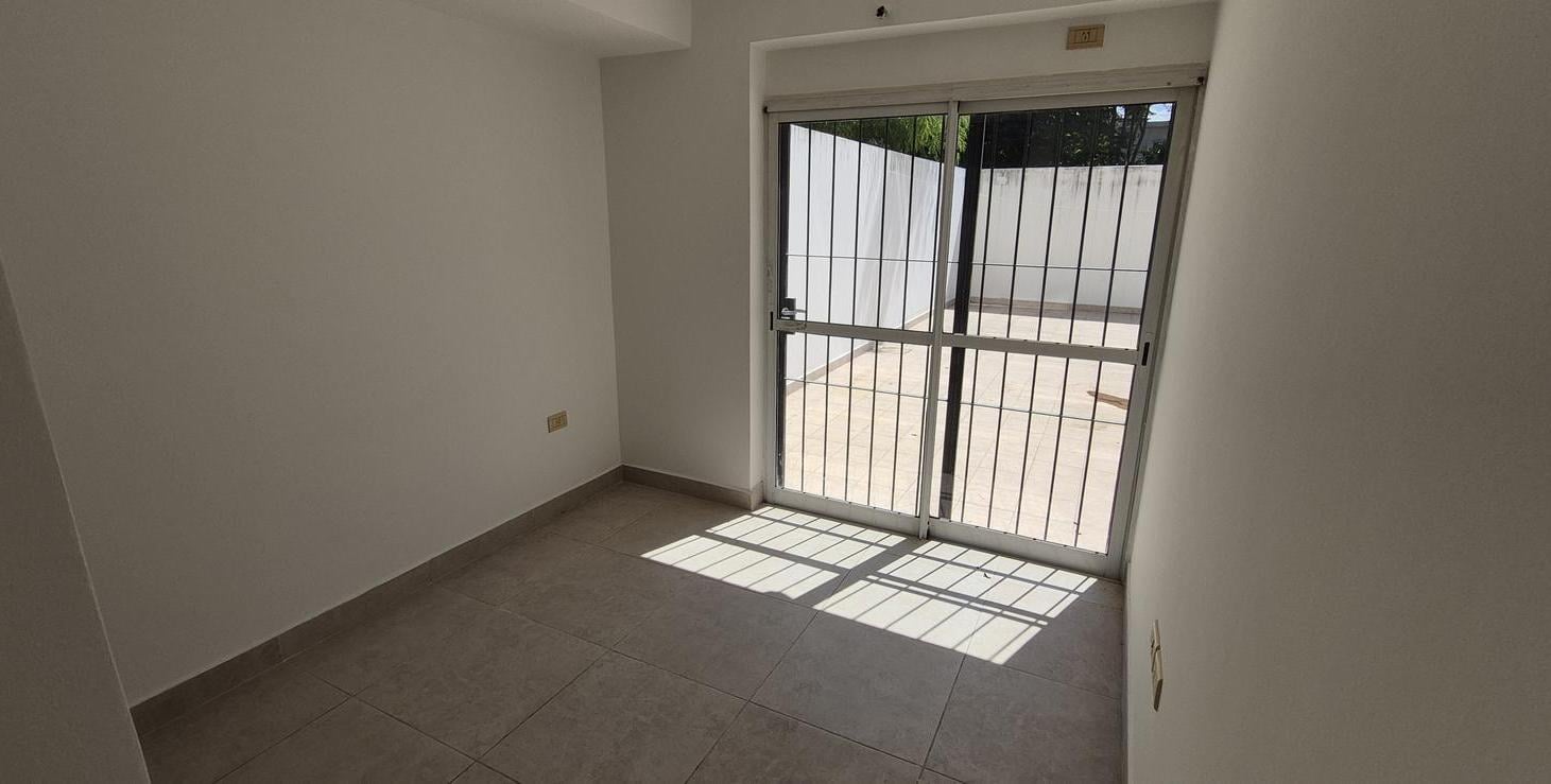 Foto de Departamento 1 Dormitorio en PB con patio, imagen 1