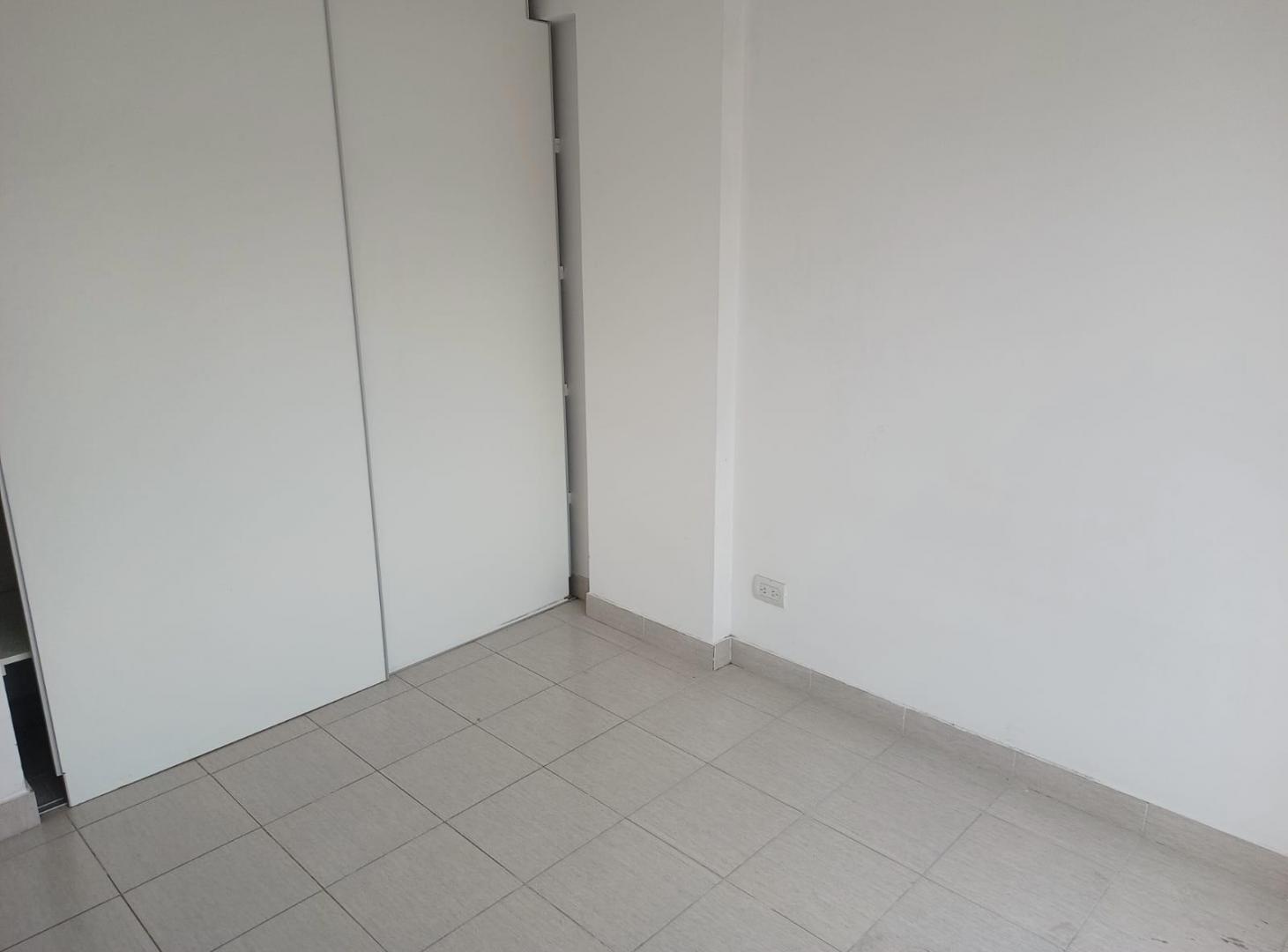 Foto de ALQUILER DEPTO DOS DORMITORIOS CON COCHERA PEDERNERA AL 300, imagen 3