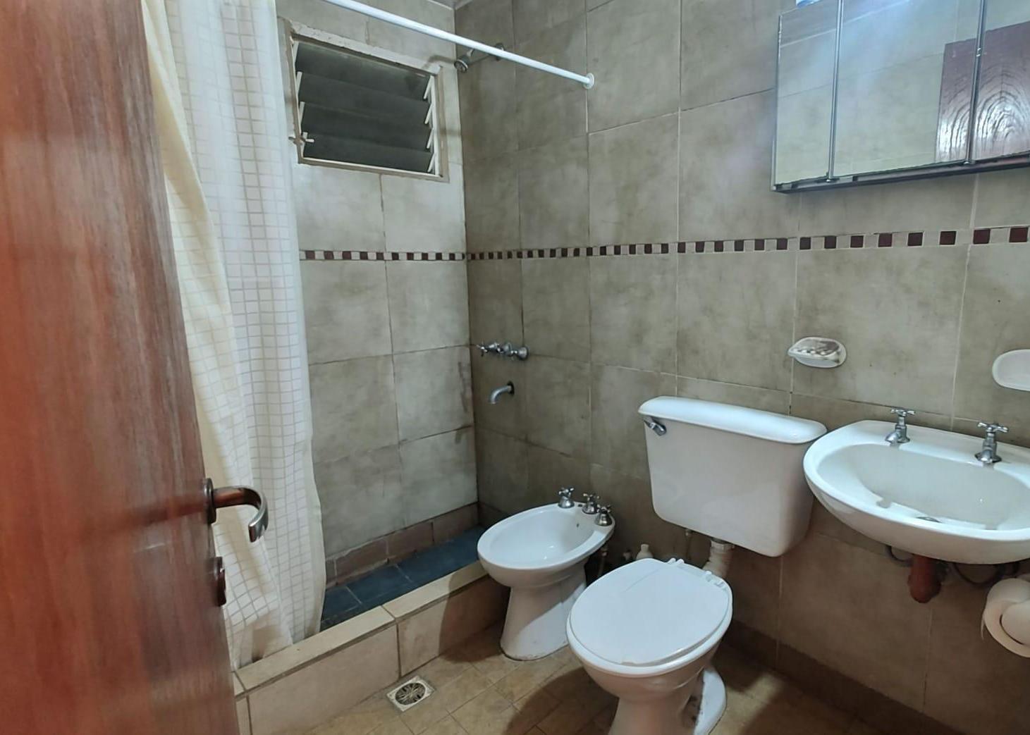 Foto de VENTA DE DEPARTAMENTO EN BARRIO LIMACHE, imagen 3