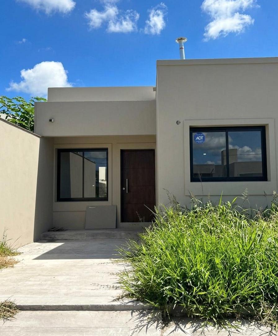 Foto de Casa en Venta de 2 Dormitorios en Vía Aurelia, Salta Capital, imagen 1