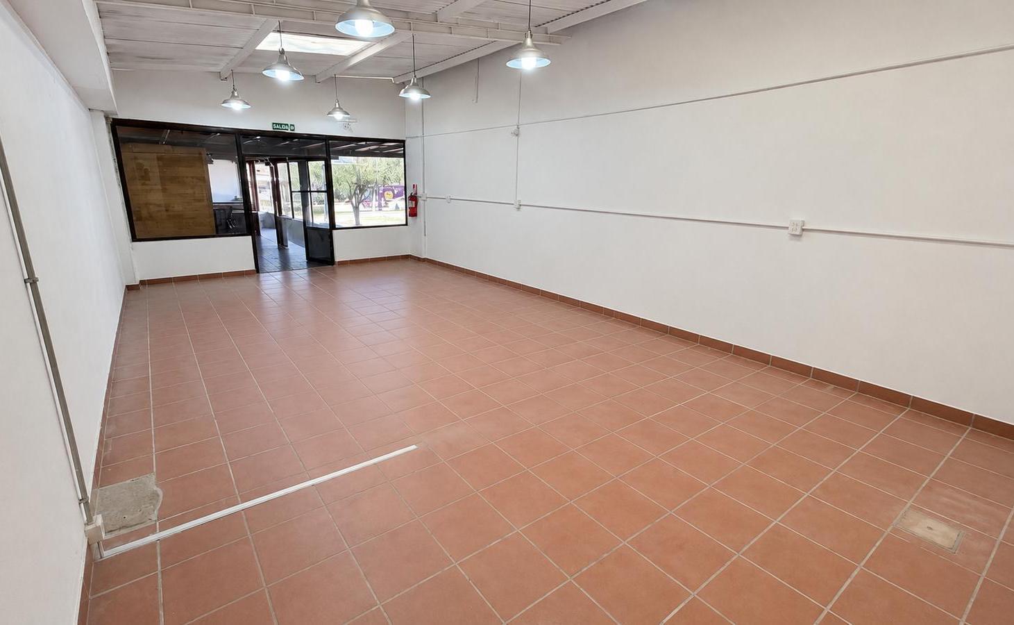 Foto de Local comercial San Lorenzo, imagen 2