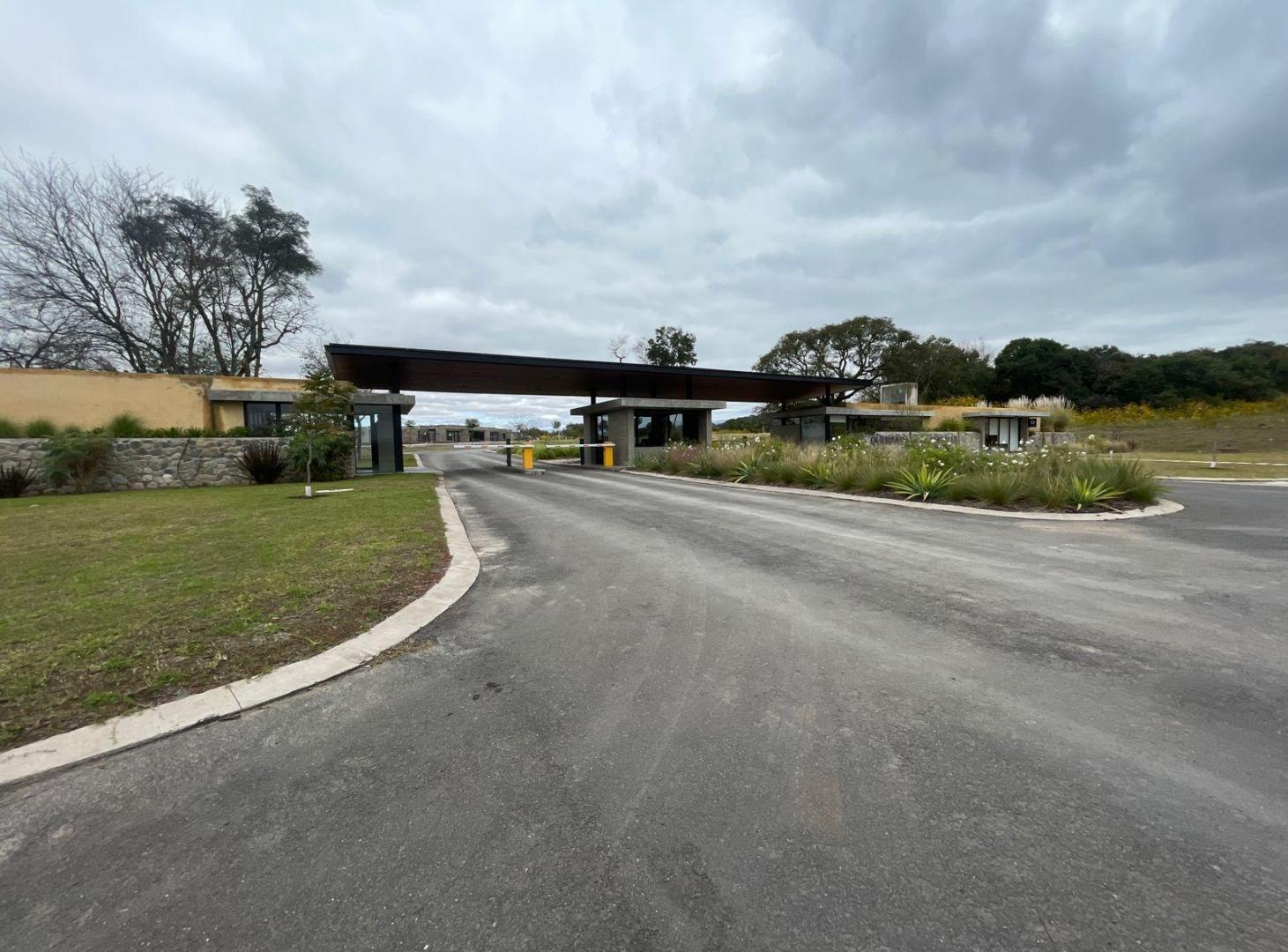 Foto de Venta Terreno Autopista Oeste Salta, imagen 1