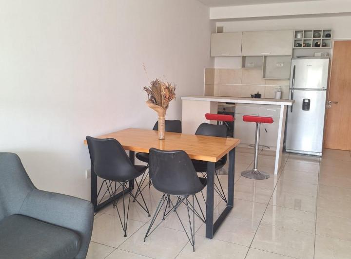 Impecable Monoambiente amplio y amoblado en el Villa Crespo 1