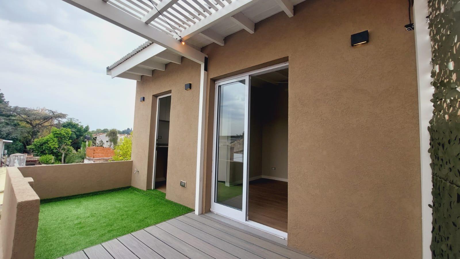 Foto de PH 4 ambientes en venta en Jose León Suarez, imagen 1