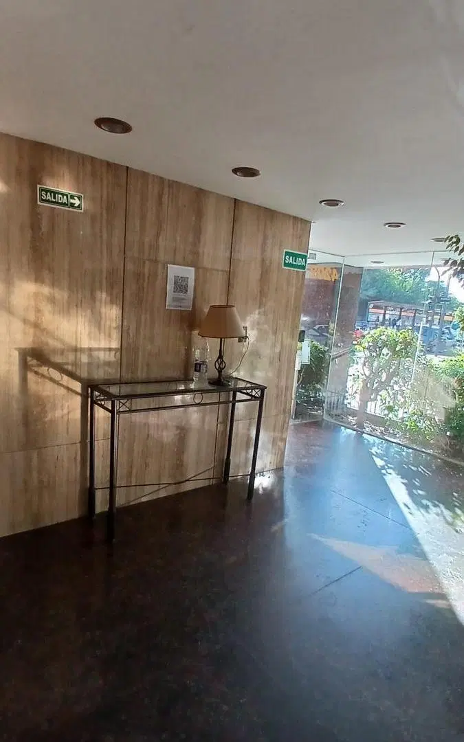 Departamento de tres ambientes en venta en Agronomia 5