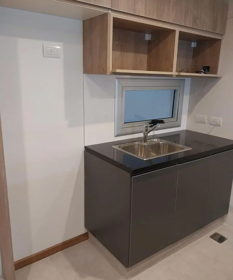 San Juan 536, departamento 1 dormitorio, 57 m2, balcón al frente. 3