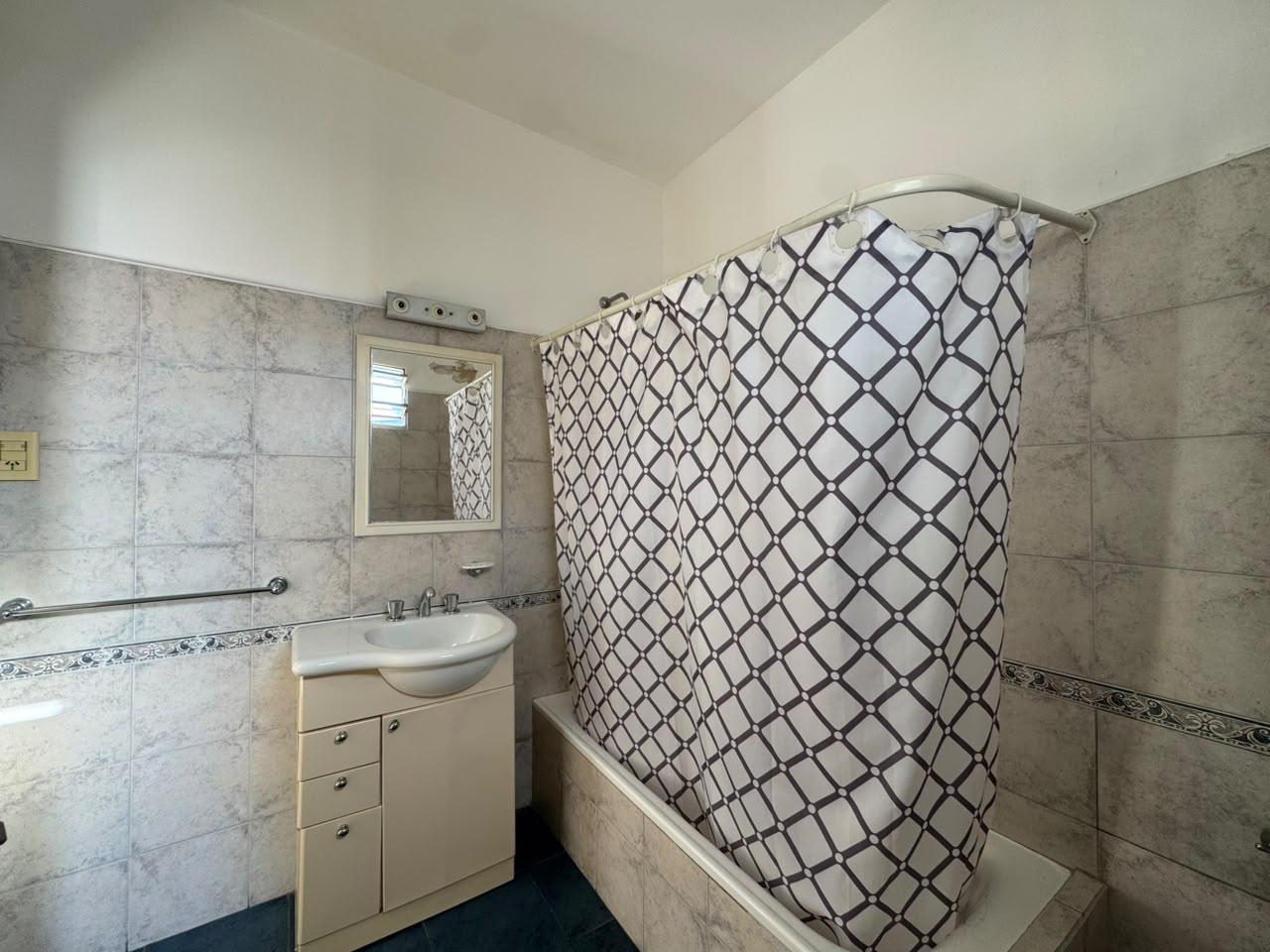Foto de Venta Casa en Alberdi 2 dormitorios, imagen 2