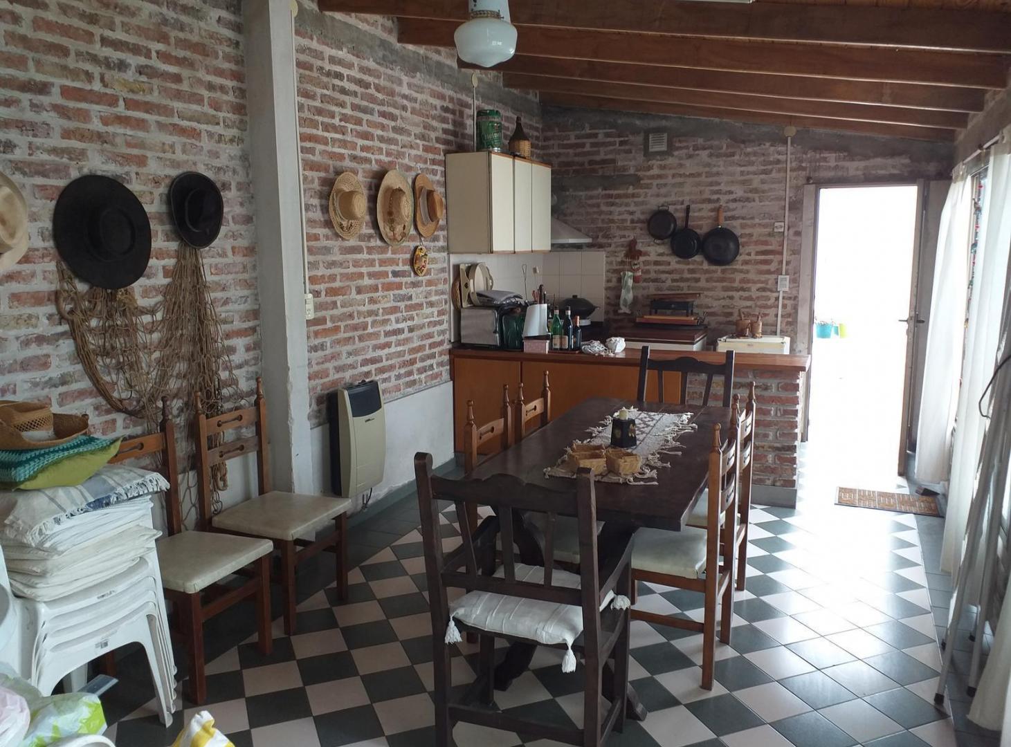 Foto de Santa Fe 3300, 174 m2 cub., cochera, quincho con parrillero, 2 patios.-,, imagen 5