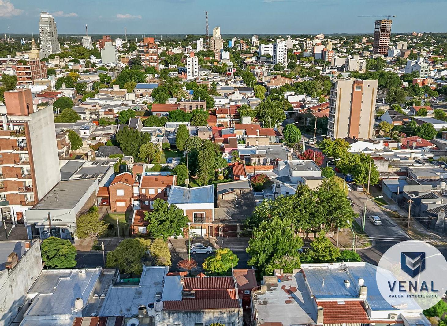 Venta Casa en Campa centro ¡Oportunidad! 6 ambientes 2 dormitorios cochera ¡Apto Crédito!