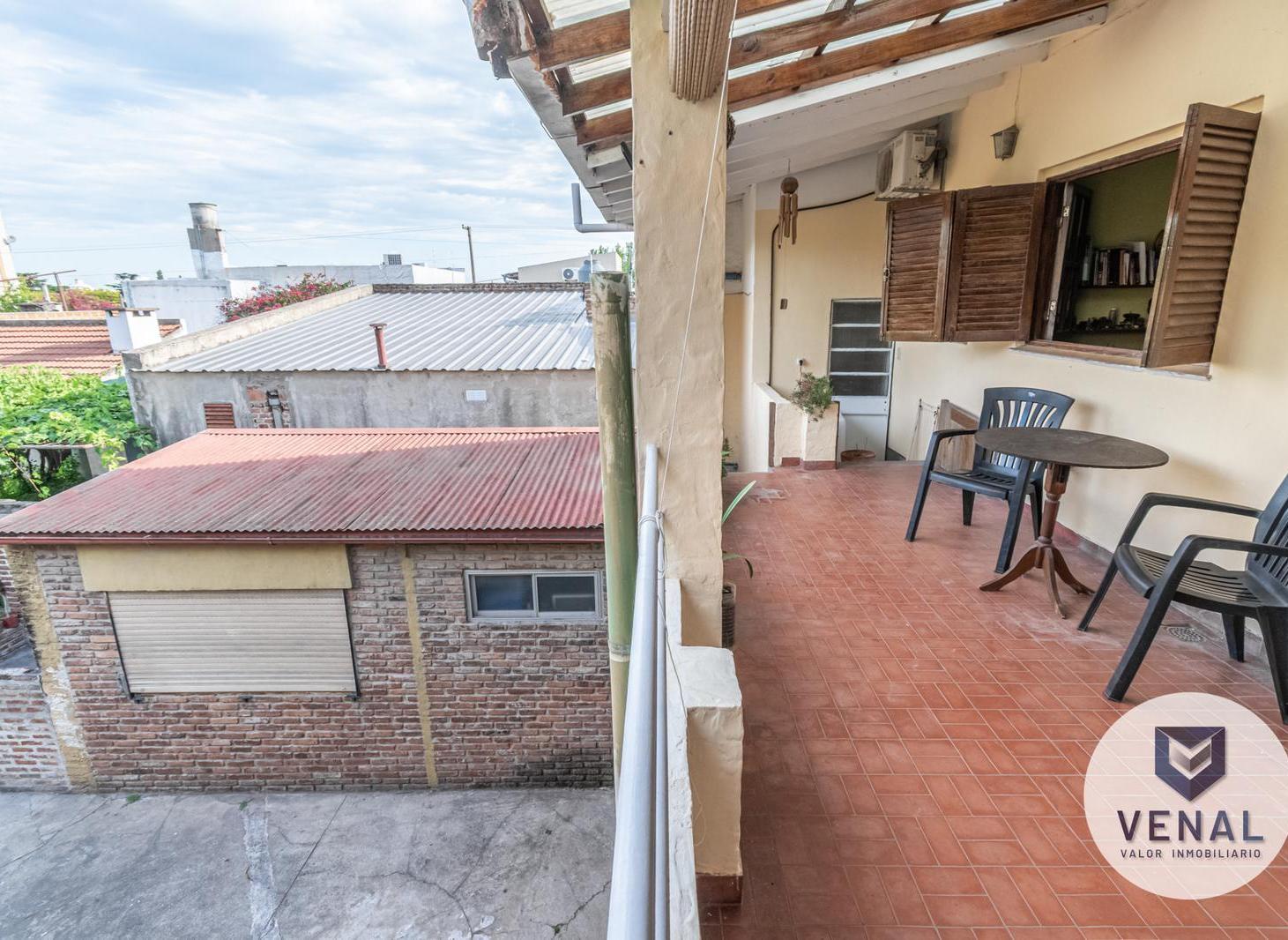 Venta Casa en Campa centro ¡Oportunidad! 6 ambientes 2 dormitorios cochera ¡Apto Crédito!