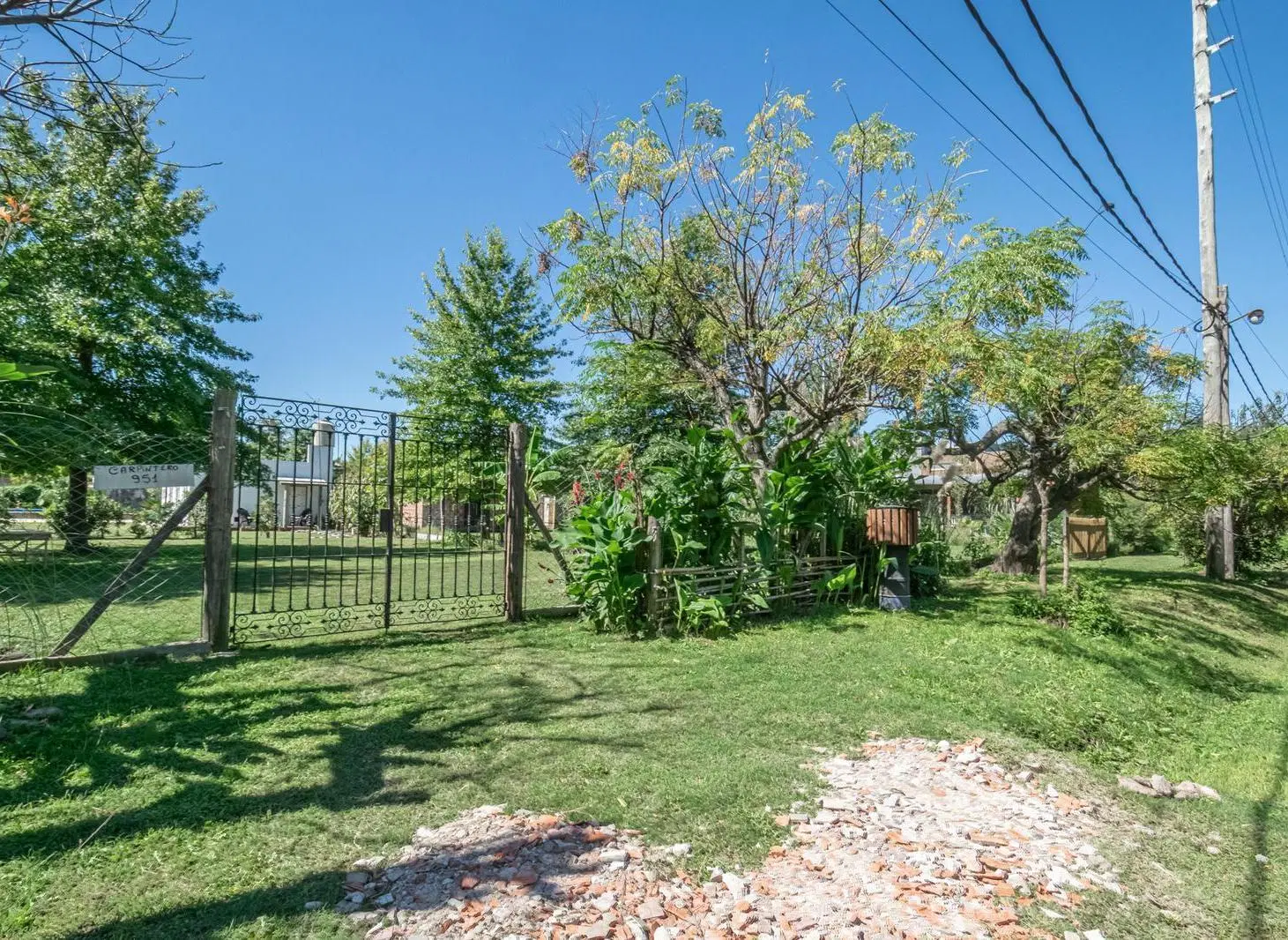 Venta Casa tipo Loft en Escobar con gran parque y pileta, Barrio los pájaros, El Cazador 2