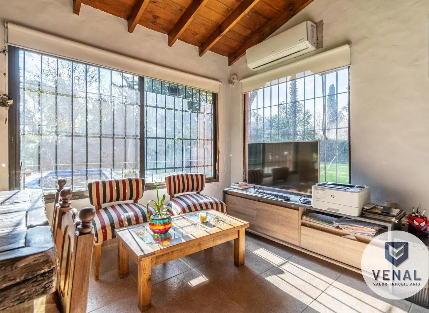 Casa en venta 6 ambientes · 3 dorm. (2 en suite)   playroom (o 4ta hab.) · pileta y quincho 5