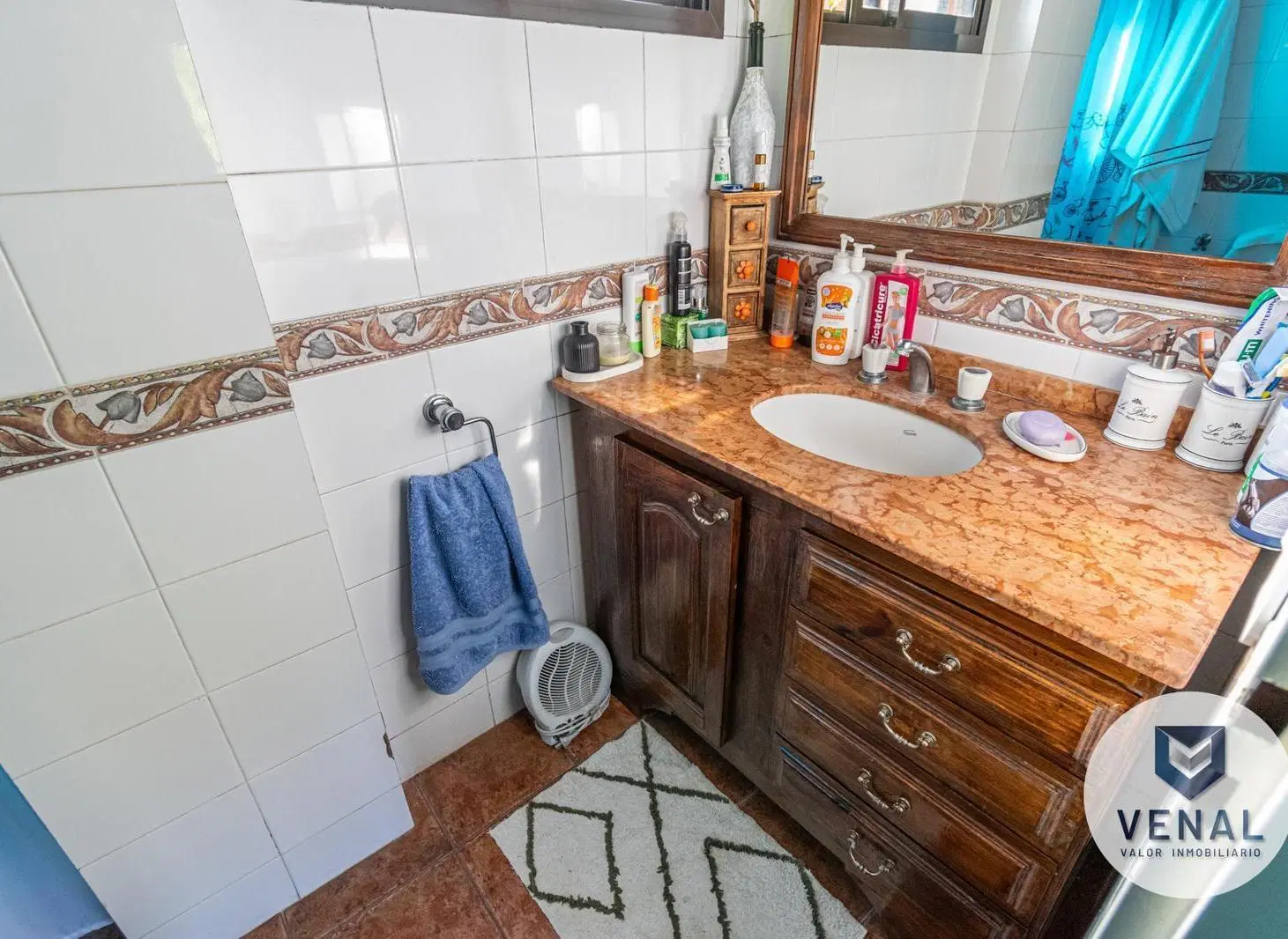 Casa en venta 6 ambientes · 3 dorm. (2 en suite)   playroom (o 4ta hab.) · pileta y quincho 3