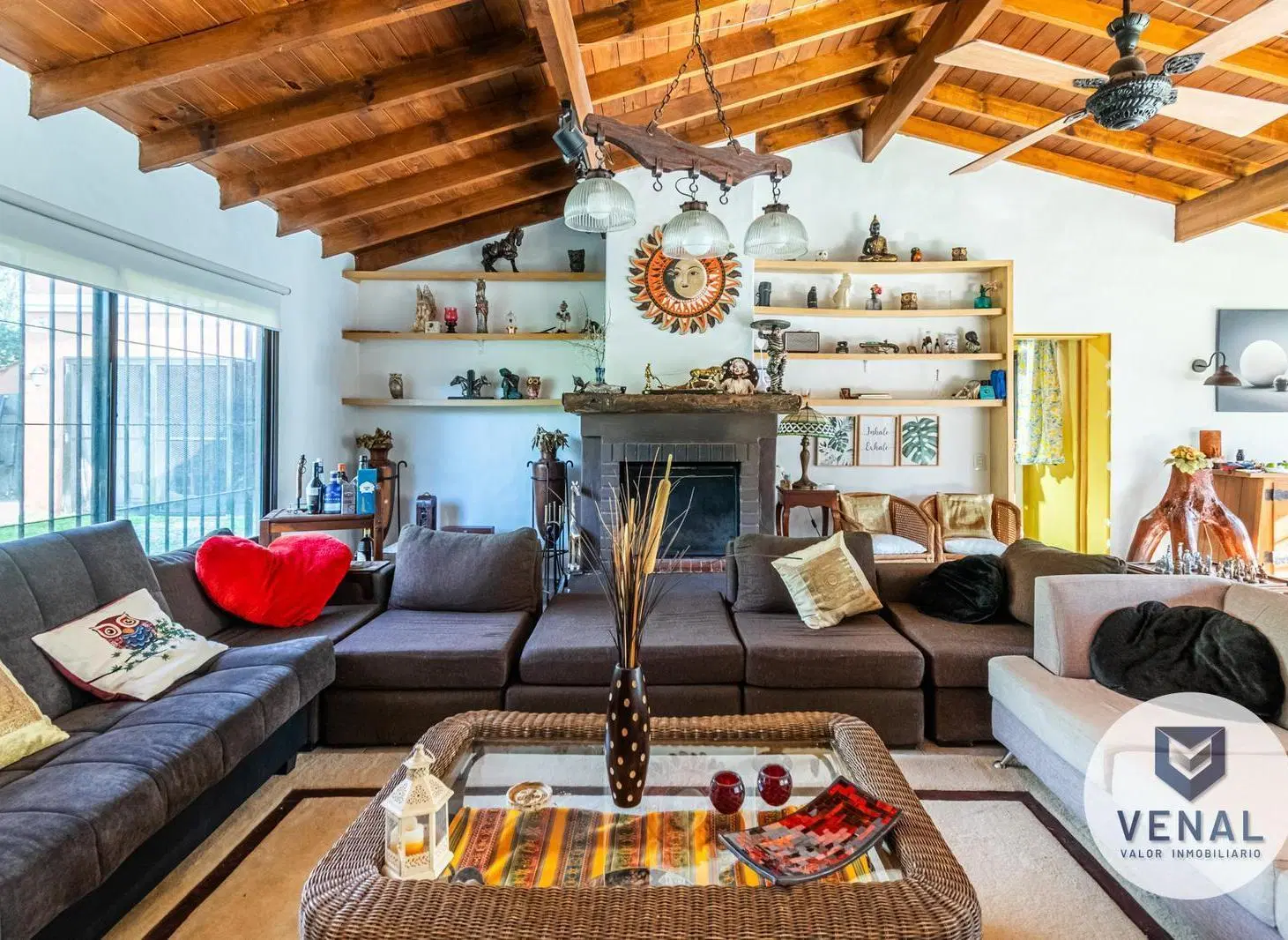 Casa en venta 6 ambientes · 3 dorm. (2 en suite)   playroom (o 4ta hab.) · pileta y quincho 2