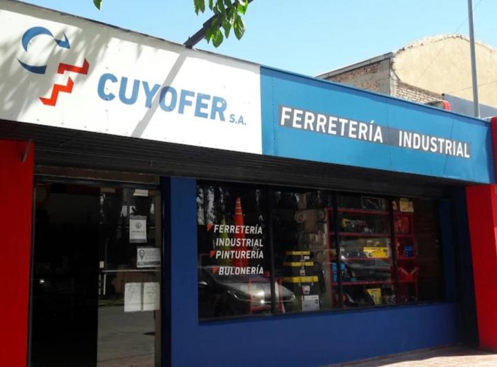 Local comercial con galpón en alquiler 1