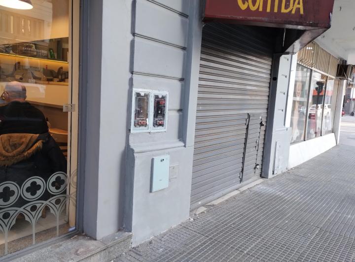 Dueño alquila local metros de  Av.Cabildo 3