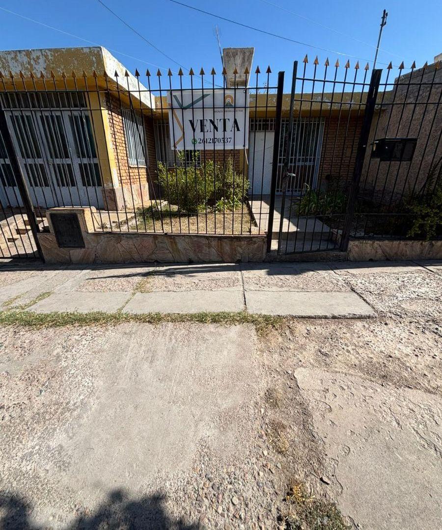 Foto de CASA EN VENTA, BARRIO INFANTA, imagen 1