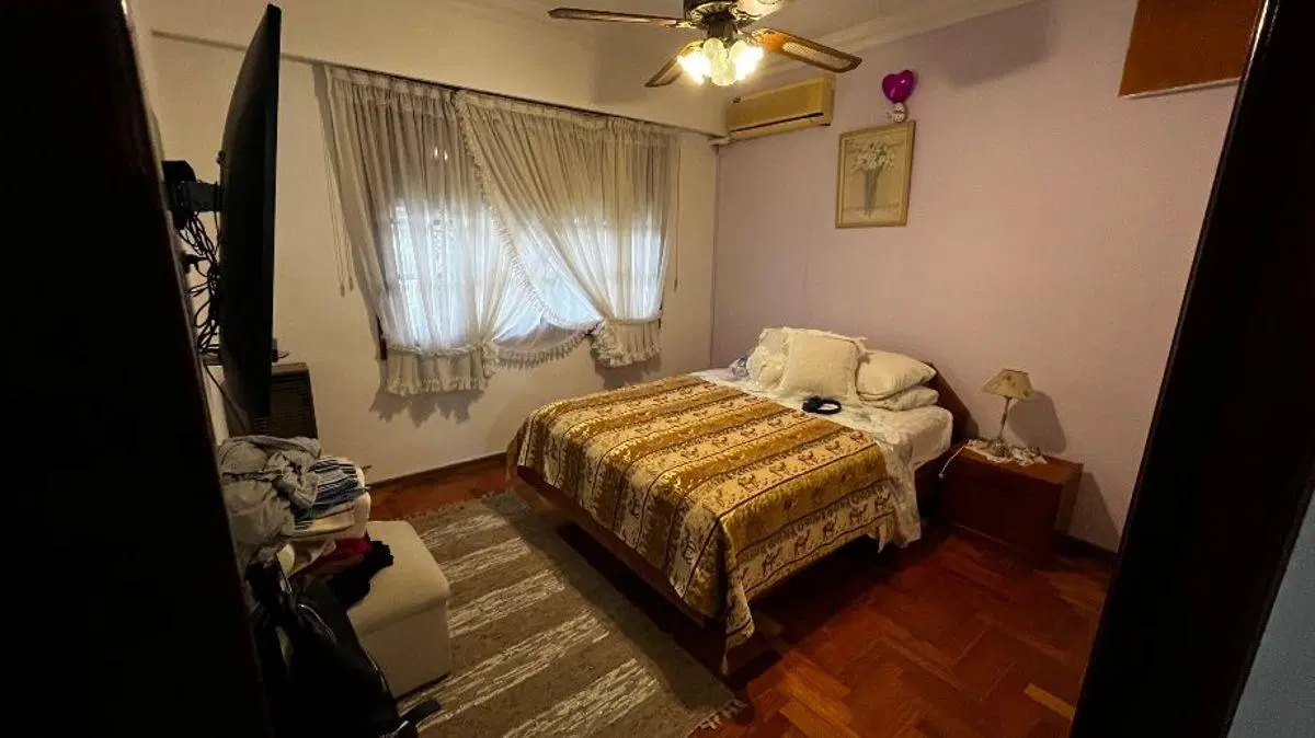 Casa en venta barrio parque bernal 5